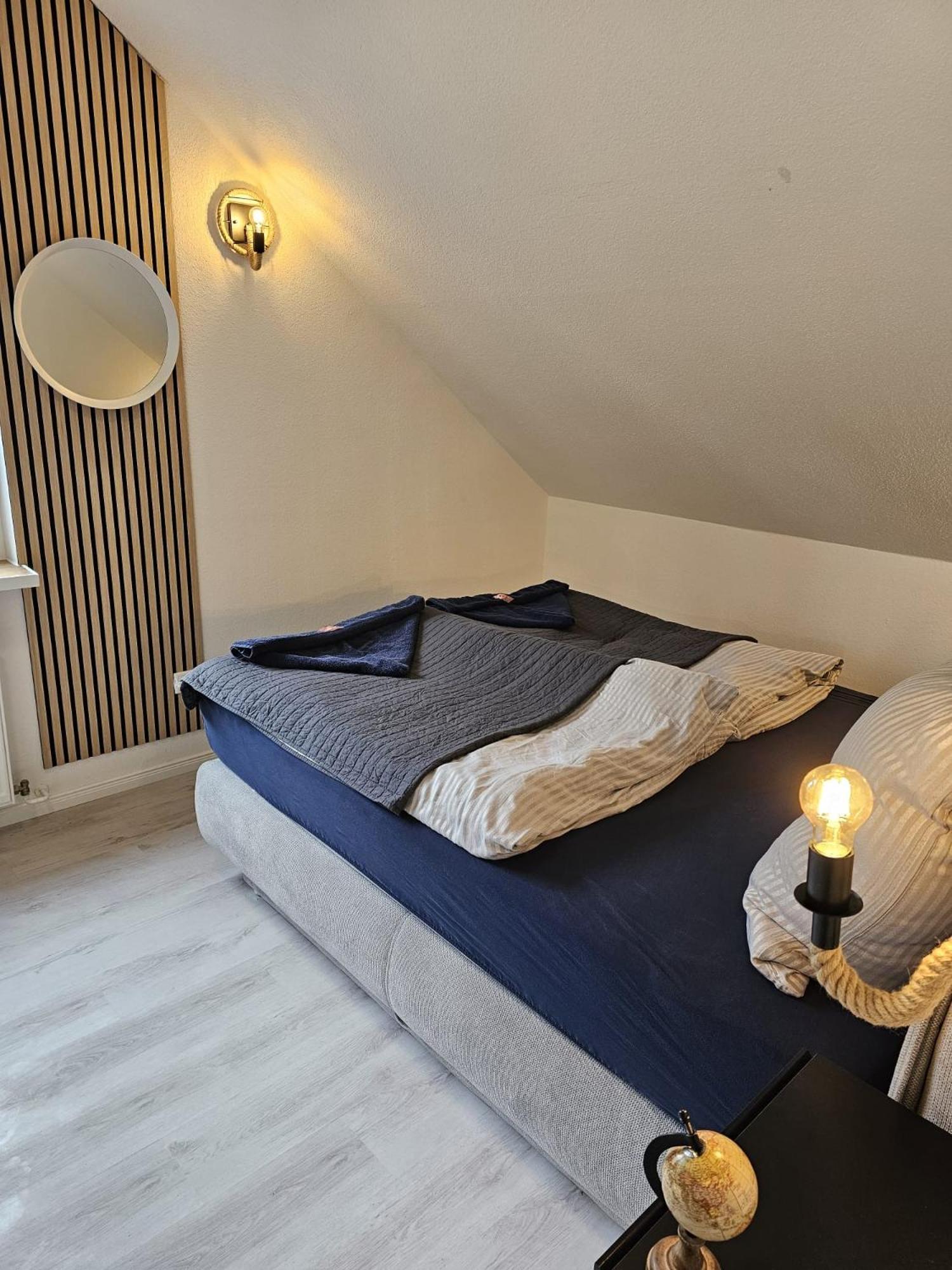 Tautraum Suite Mit Whirlpool Und Gruenem Ausblick Wilhelmshaven Exteriör bild
