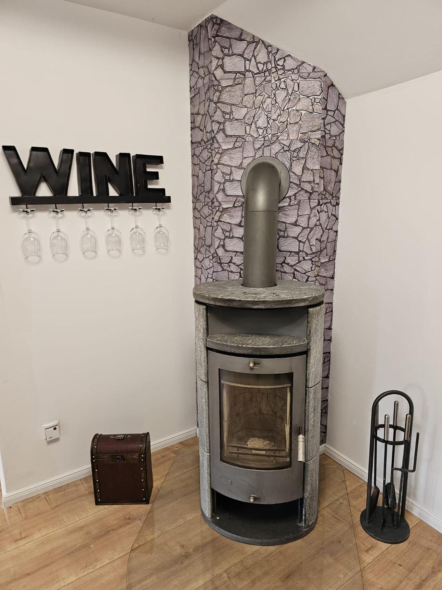 Tautraum Suite Mit Whirlpool Und Gruenem Ausblick Wilhelmshaven Exteriör bild